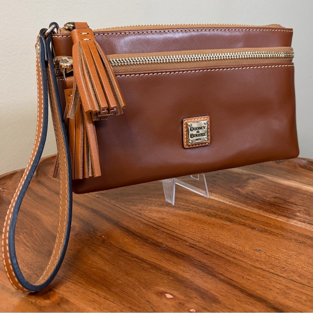 Dooney & Bourke Wexford Natural Brown Leather Double Zip Wristlet Clutch NWOT - Picture 15 of 16